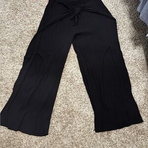 Kona Sol Black Wide-Leg Tie Front Pants